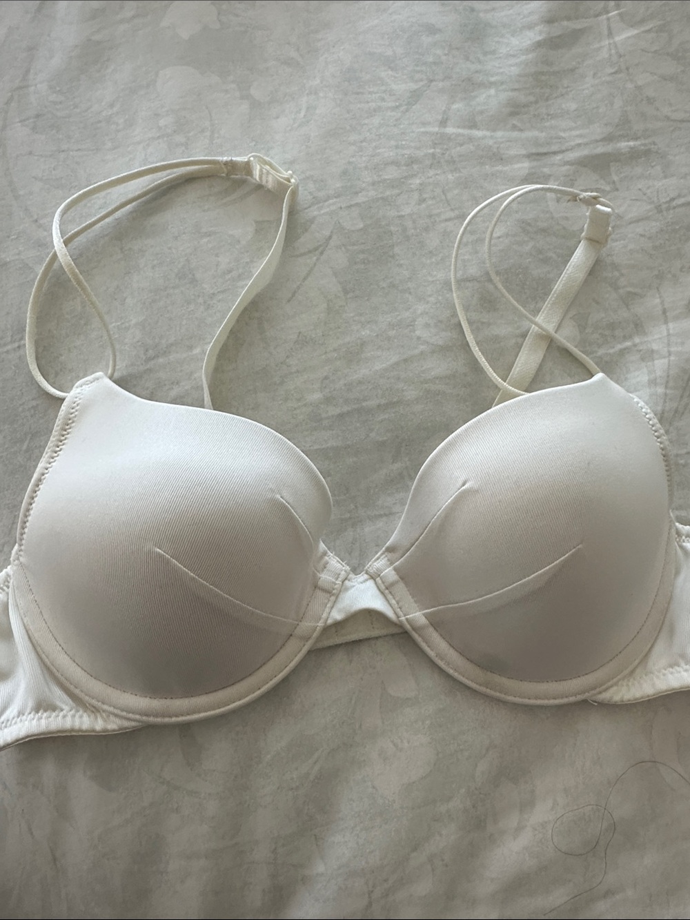 Everyday Smooth White T-Shirt Bra with Light Padding